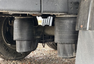 HINO 700 (20т) 6×2 РЕФРИЖЕРАТОР ХОУ THERMO KING T-1080